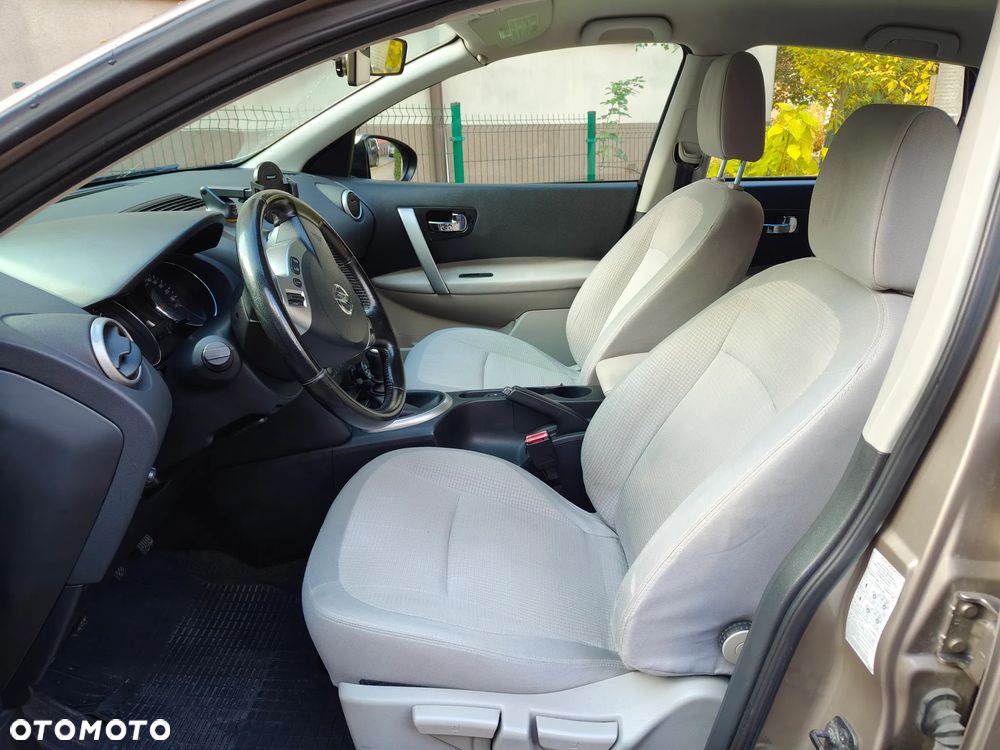 Nissan Qashqai 2010 photo 4