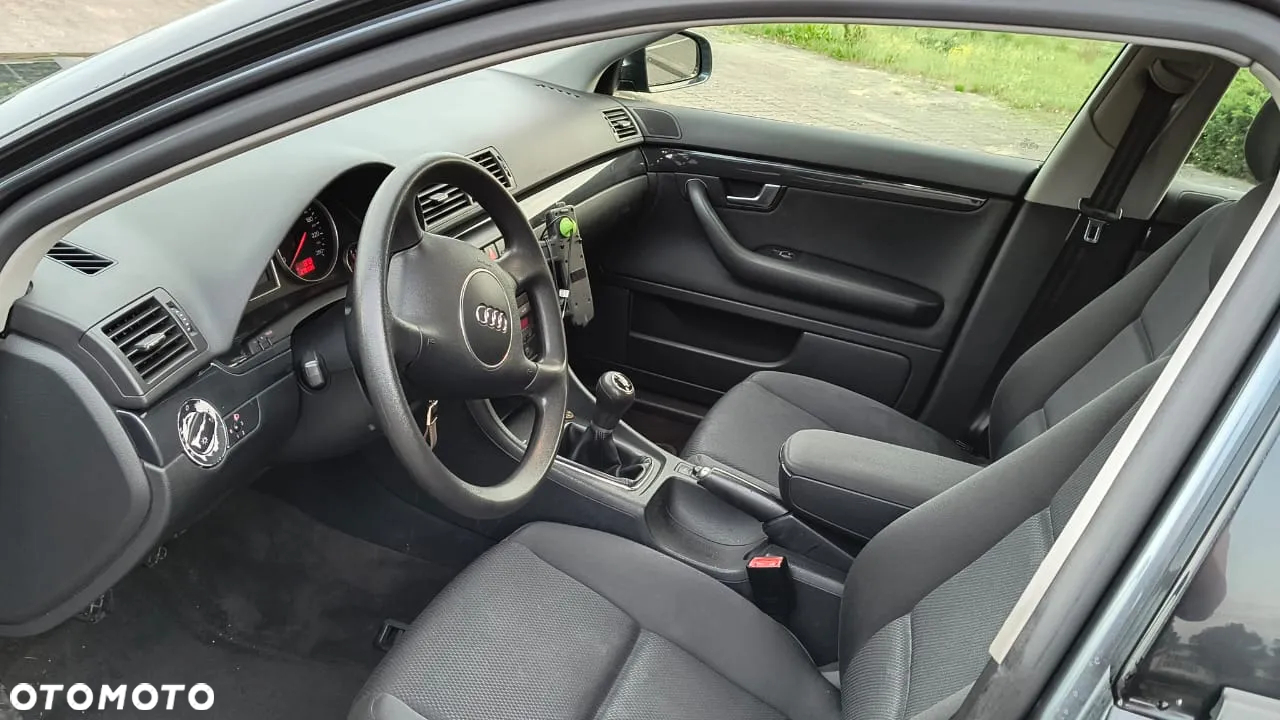 Audi A4 2.0 - 22