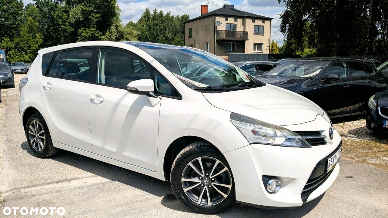 Toyota Verso - 10