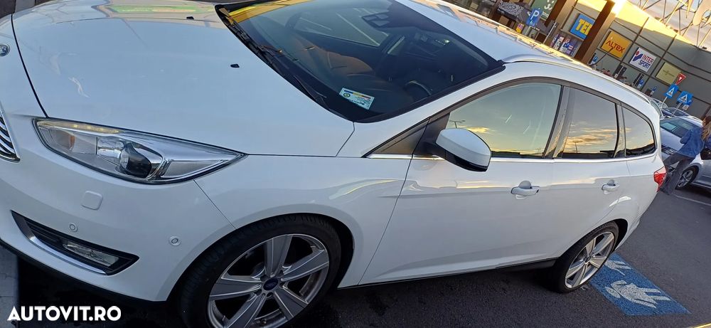 Ford Focus 2.0 TDCI Powershift Titanium - 2