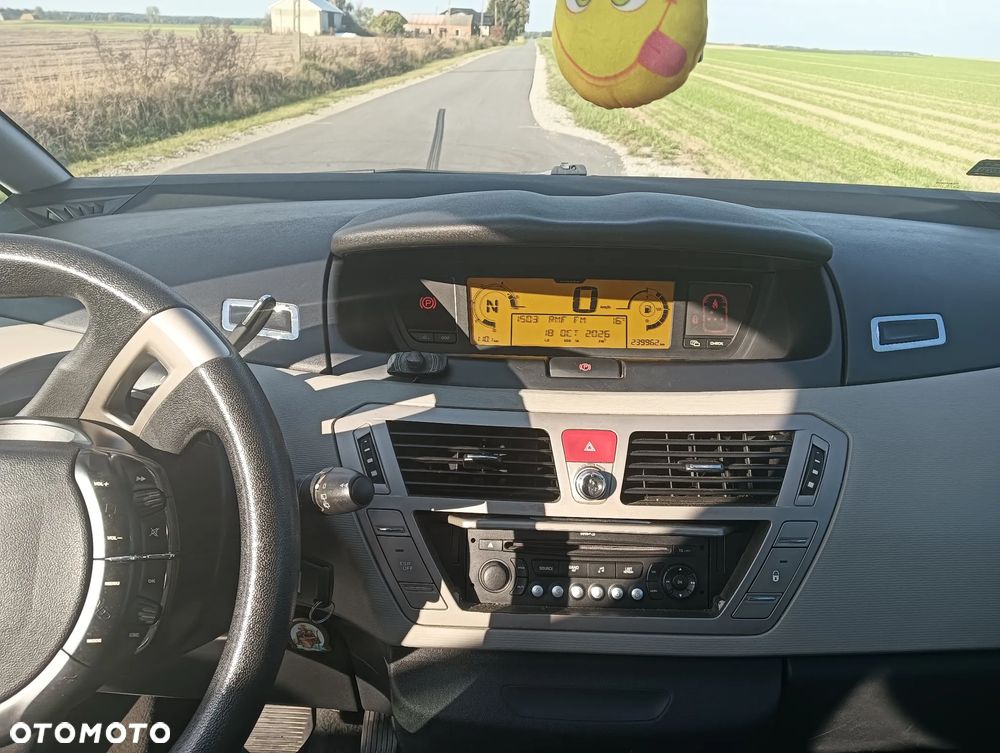 Citroën C4 Picasso - 8