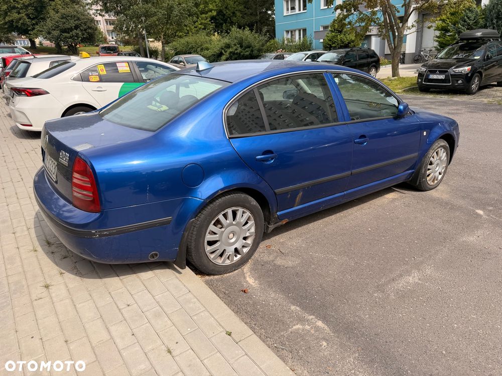 Skoda Superb 1.8T Comfort - 2