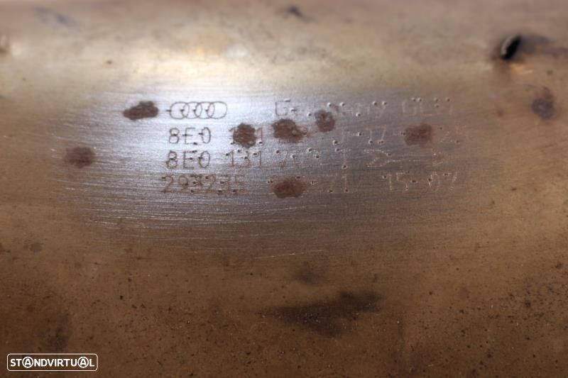 Escape / Catalisador Audi A6 (4F2, C6)  8E0131703t / 8E0 131 703 T - 3