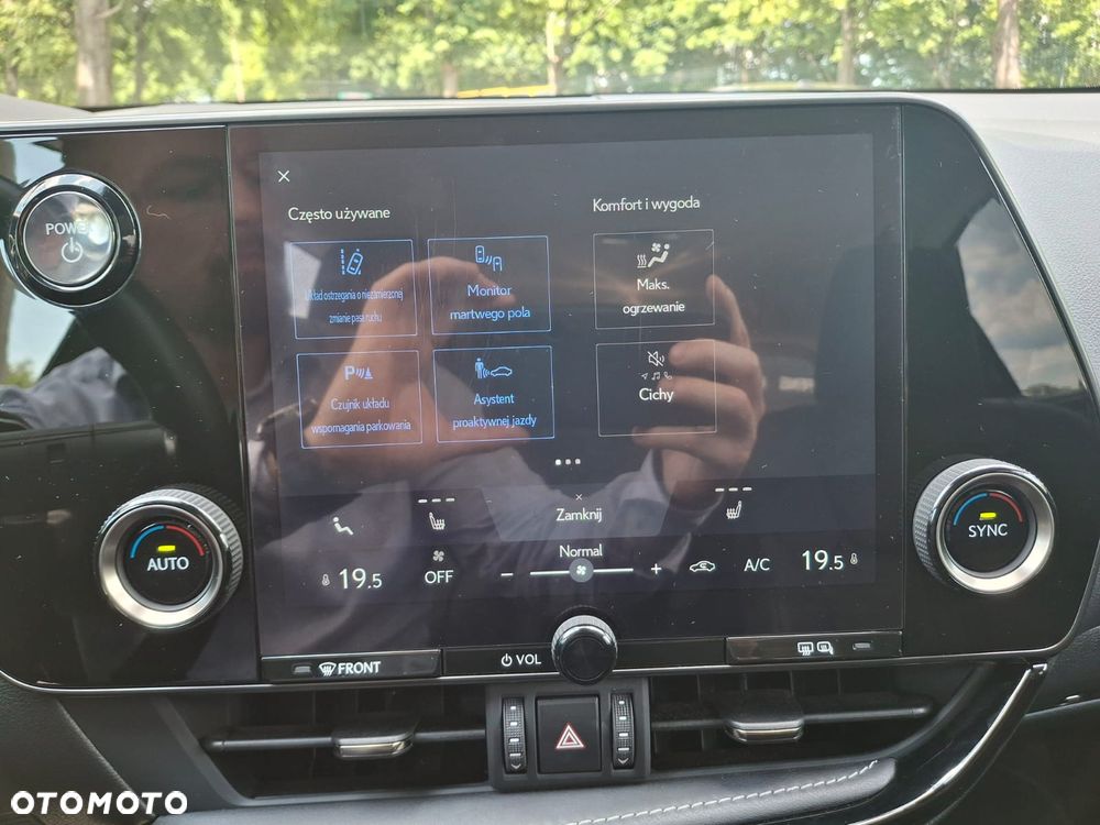 Lexus NX - 11