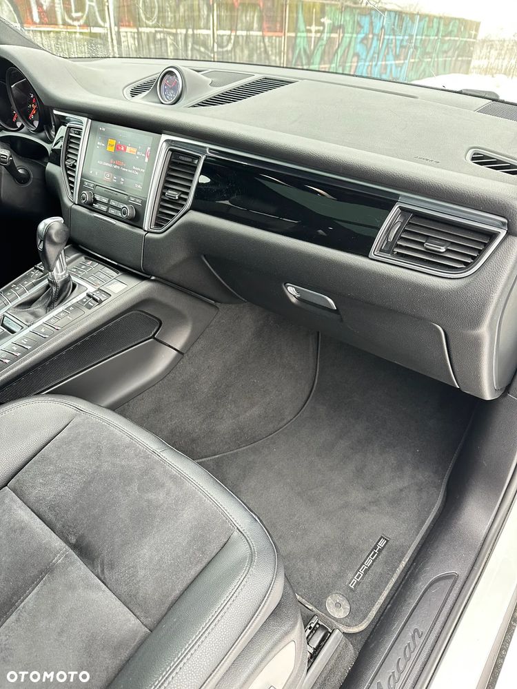 Porsche Macan PDK - 24