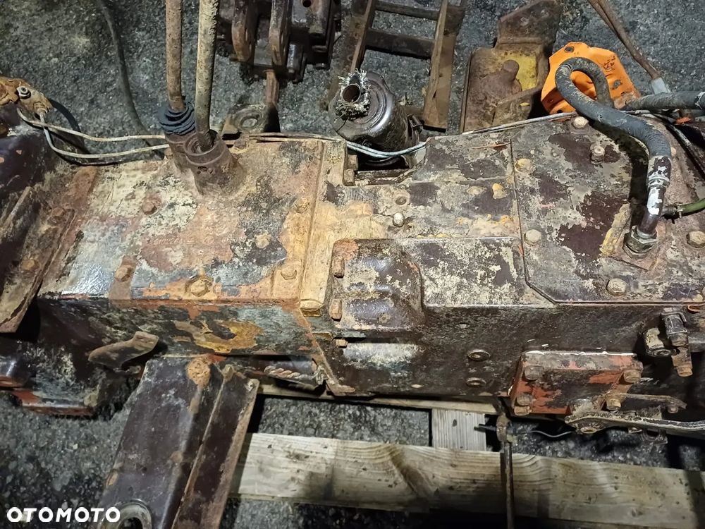 Skrzynia biegów most FIAT 780,680,zwolnica,atak,podnośnik,wałek,koło zębate,synchronizator, - 5