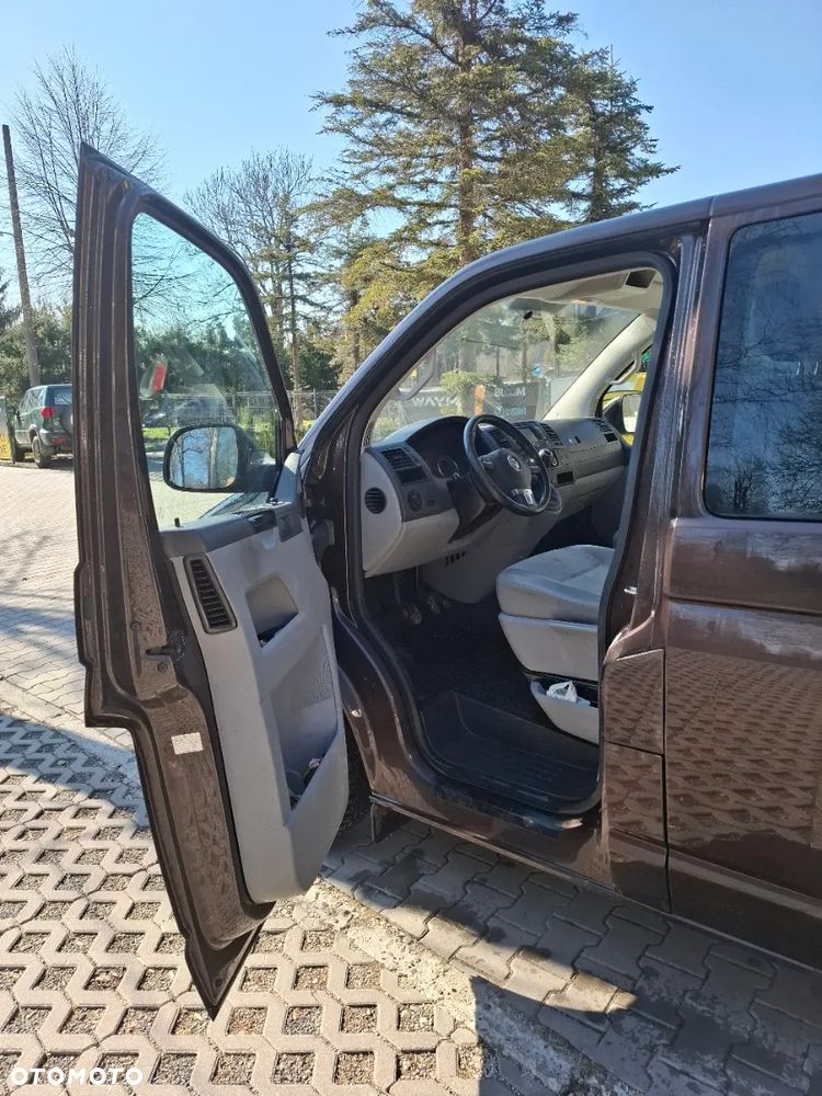 Volkswagen Transporter - 11
