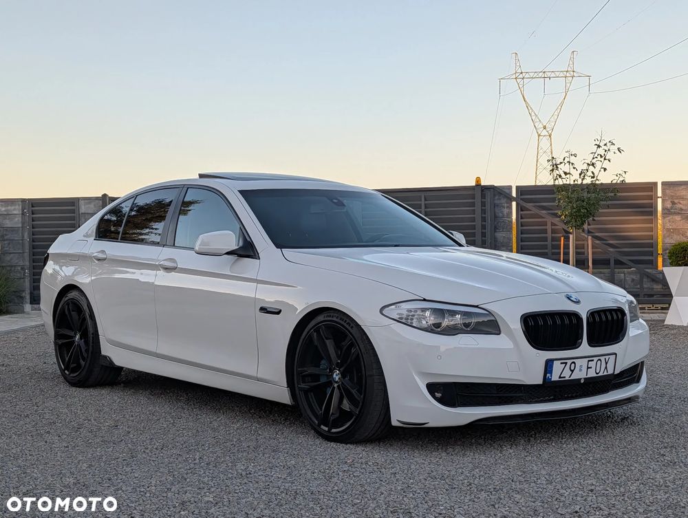 BMW Seria 5 525d - 10