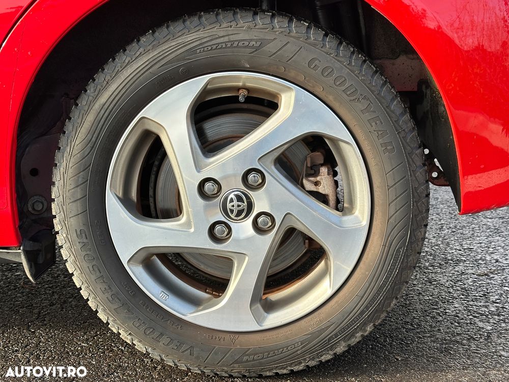 Toyota Yaris 1.5 VVT-i HSD Luna - 15