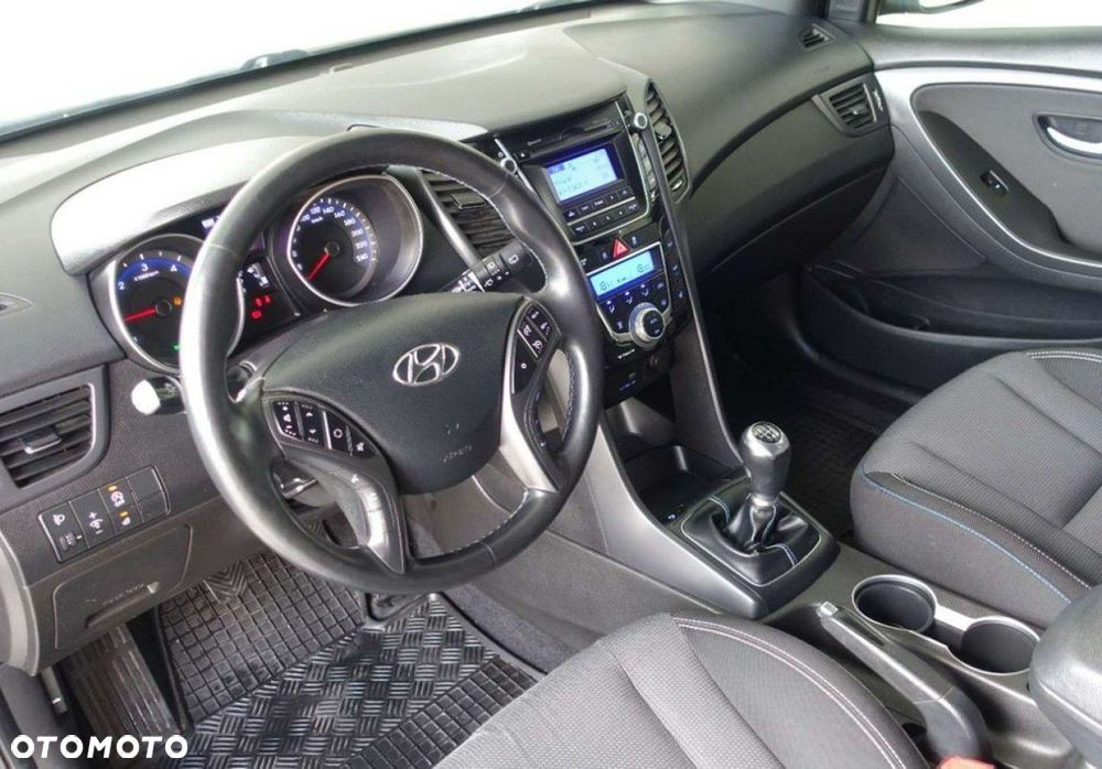 Hyundai i30 1.6 CRDi BlueDrive Go - 13