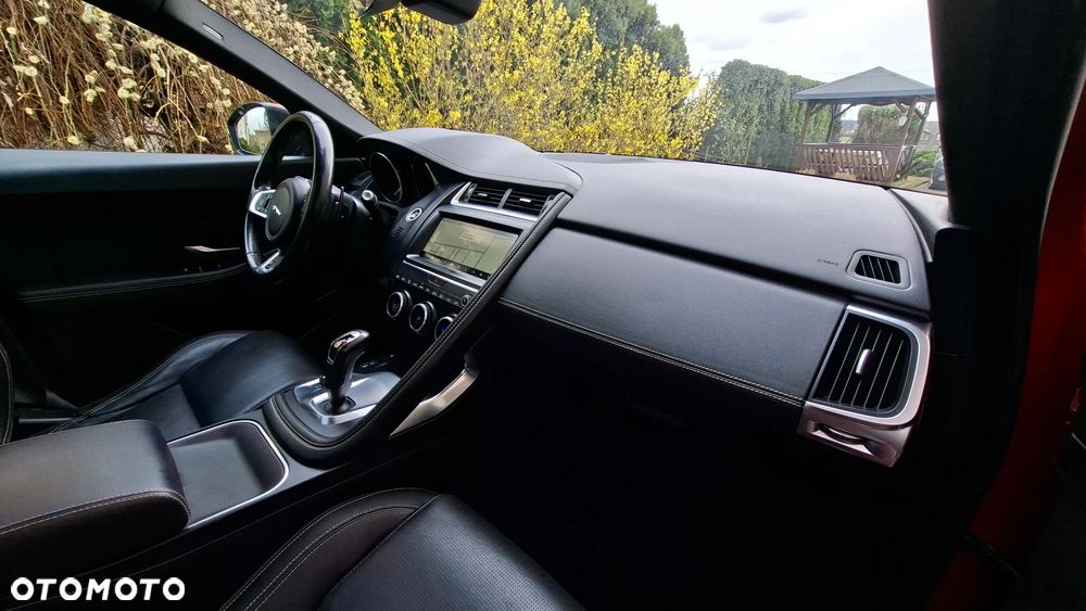 Jaguar E-Pace D150 AWD R-Dynamic S - 25
