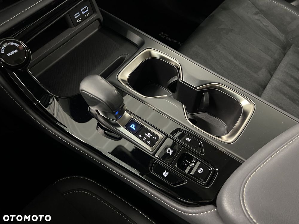 Lexus NX 350h Prestige AWD - 25