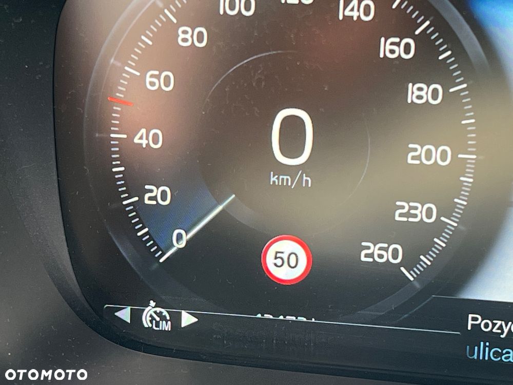 Volvo V90 Cross Country D4 AWD - 25