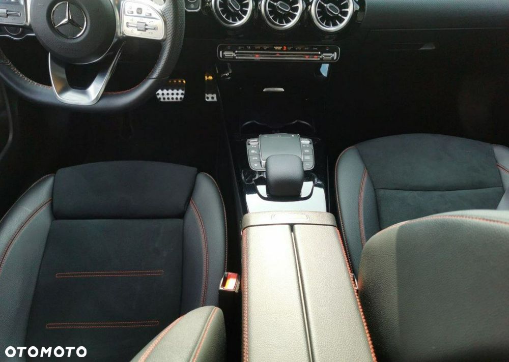 Mercedes-Benz CLA - 11