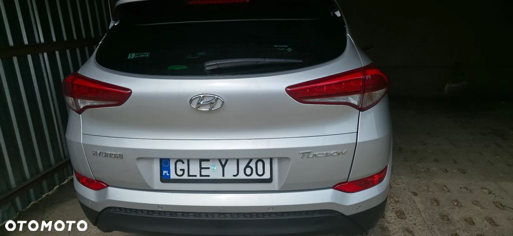 Hyundai Tucson blue 1.7 CRDi 2WD DCT Premium - 30