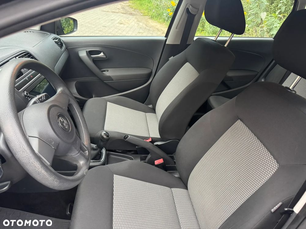 Volkswagen Polo - 13