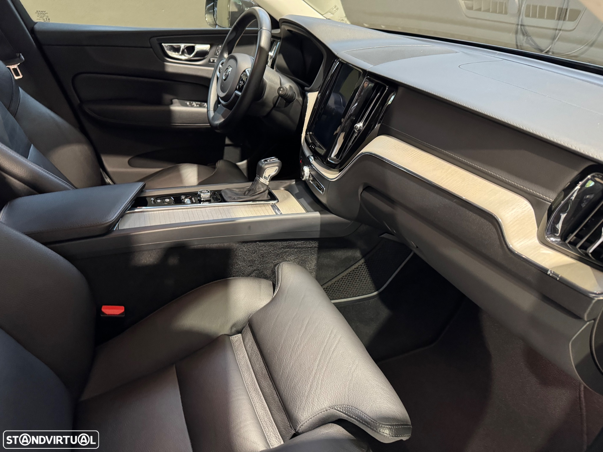 Volvo XC 60 2.0 D4 Inscription Geartronic - 31