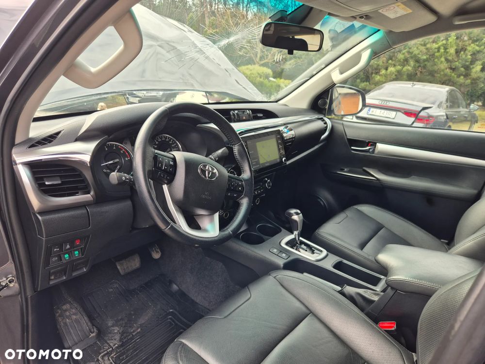 Toyota Hilux 2.8 D-4D Double Cab Invincible 4x4 - 28