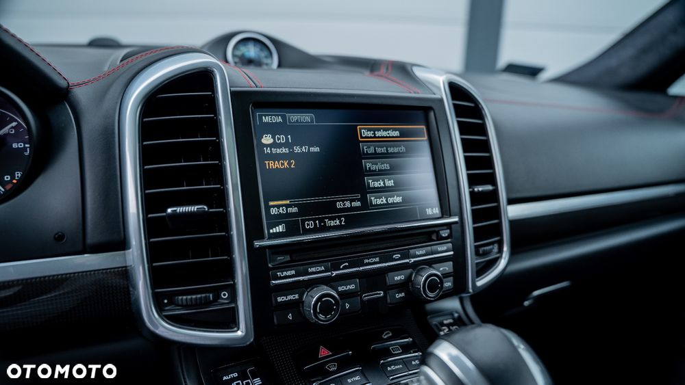 Porsche Cayenne GTS - 21