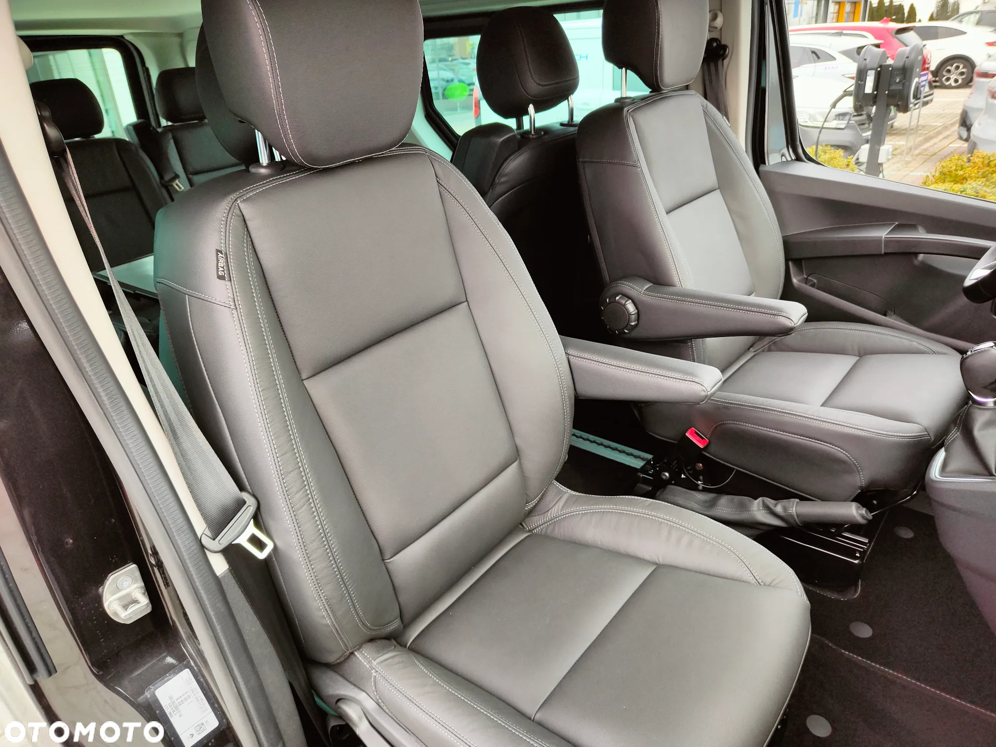 Renault Trafic SpaceClass 2.0 dCi EDC - 9