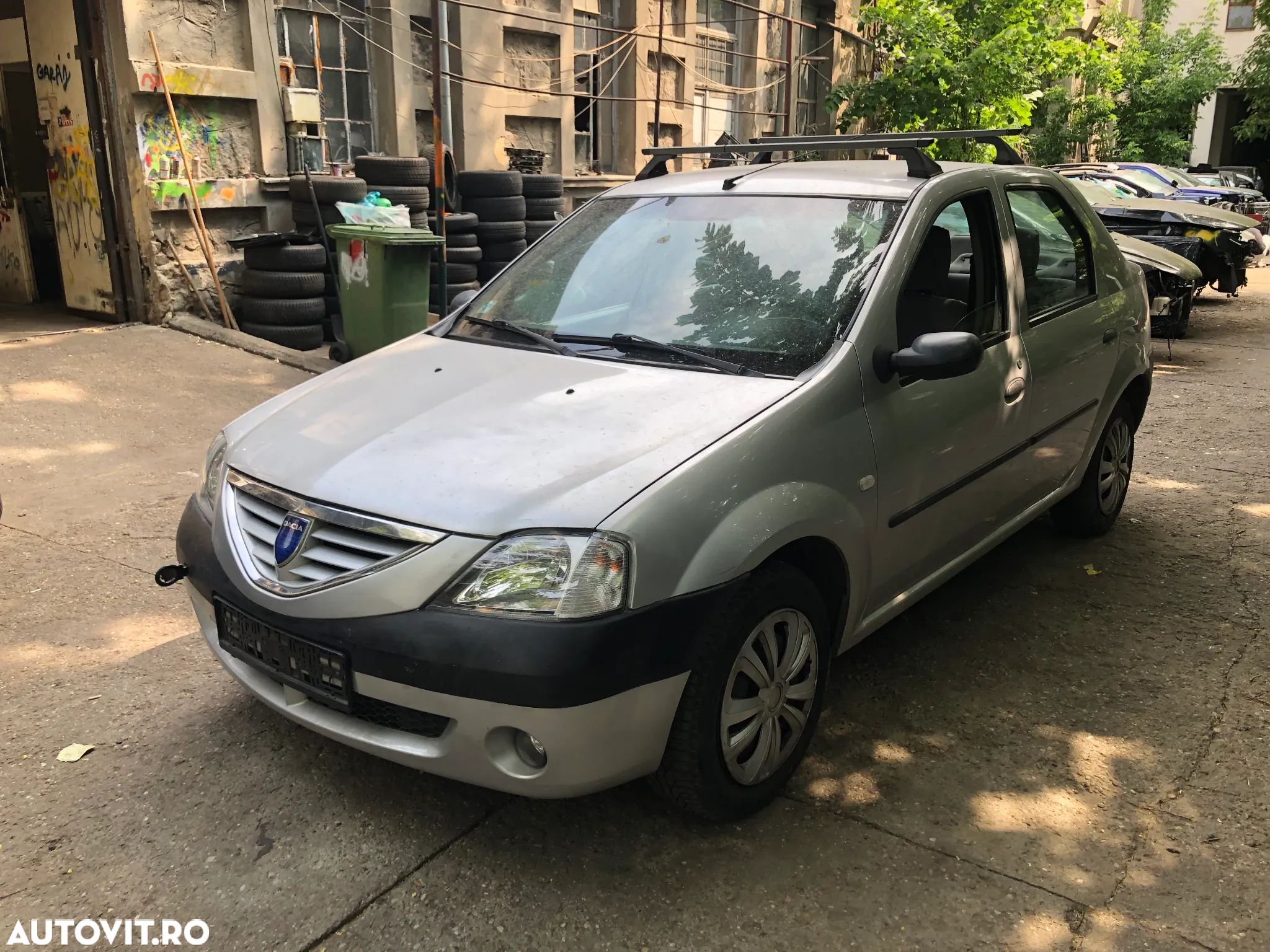 Dezmembrez Dacia Logan 1 2007 1,5 DCI Euro 4 gri argintiu - 1