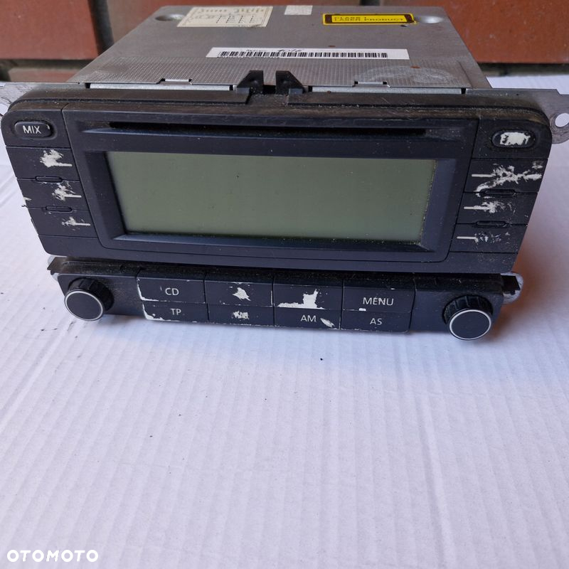 RADIOODTWARZACZ CD RADIO RCD 300 1K0035186D VW TOURAN I - 2
