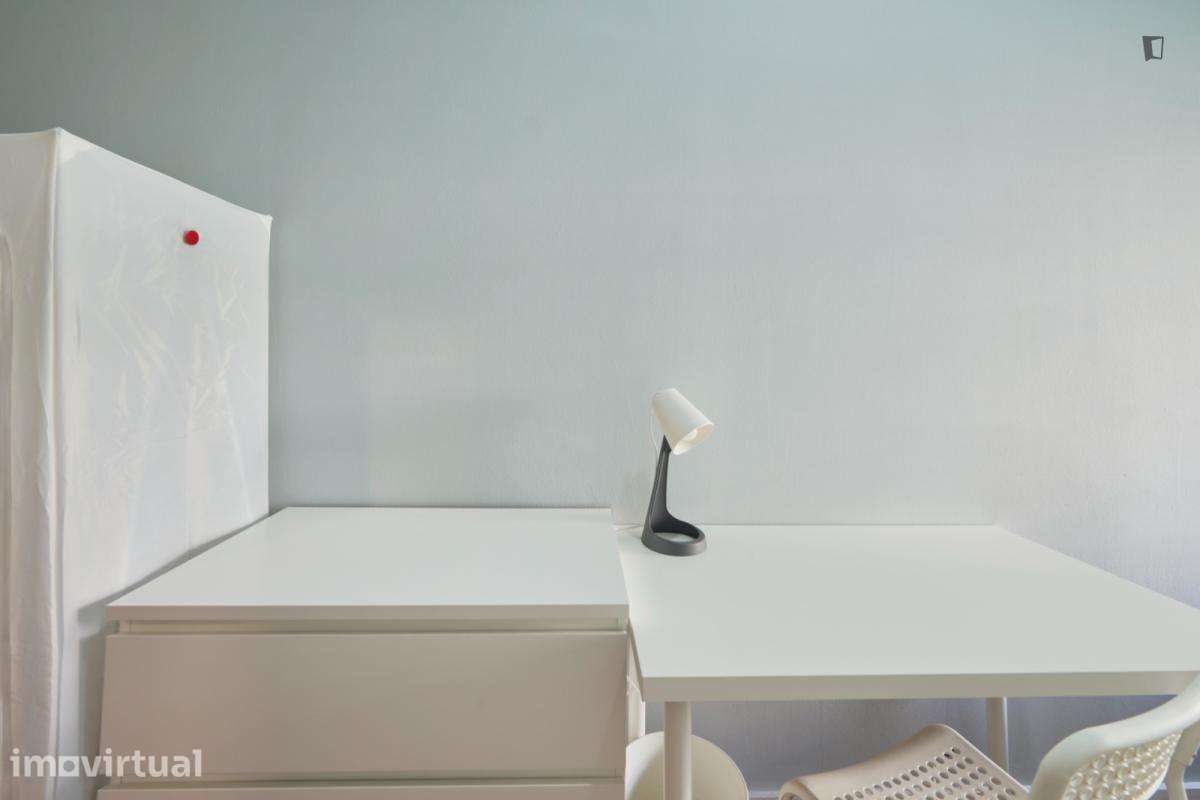 Quarto - localizado em Saldanha Lisbon - Grande imagem: 4/46