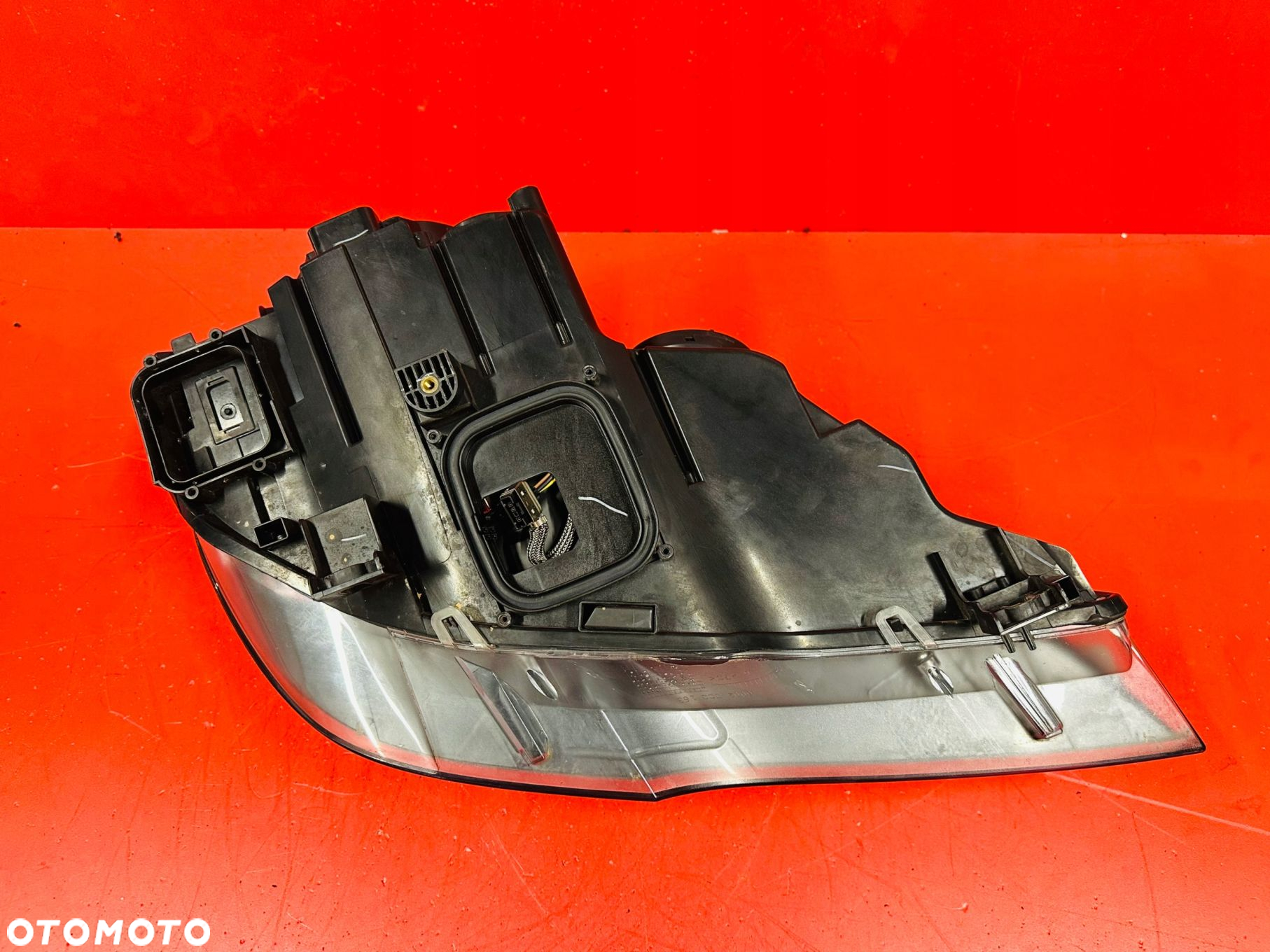 LAMPA LEWA BMW X5 E70 BI XENON NIE SKRĘTNA BDB EUROPA - 9