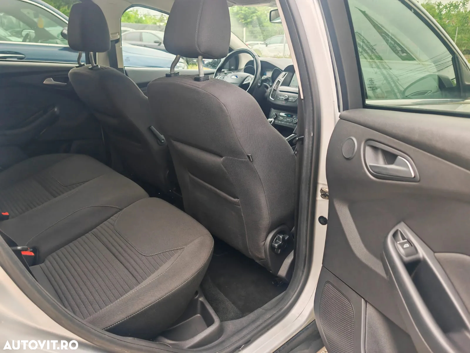Ford Focus 1.0 EcoBoost Titanium - 8