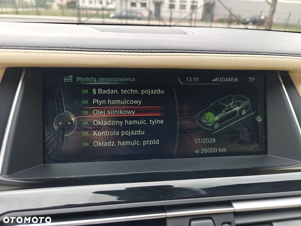 BMW Seria 7 740d xDrive - 26