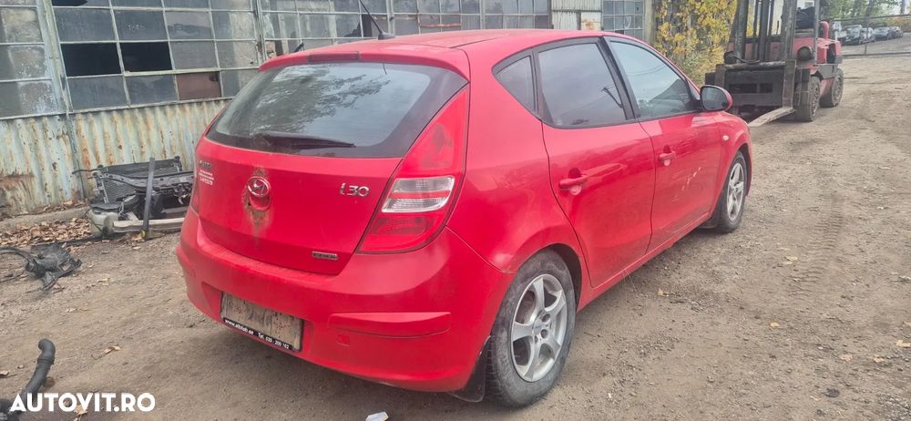 Haion cu geam luneta spate portbagaj Hyundai I30 2008 - 3