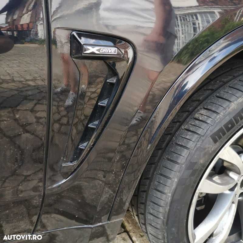 Extensii Ornamente Logo XDRIVE Aerisiri Aripi BMW X5 F15 Negru Lucios - 2