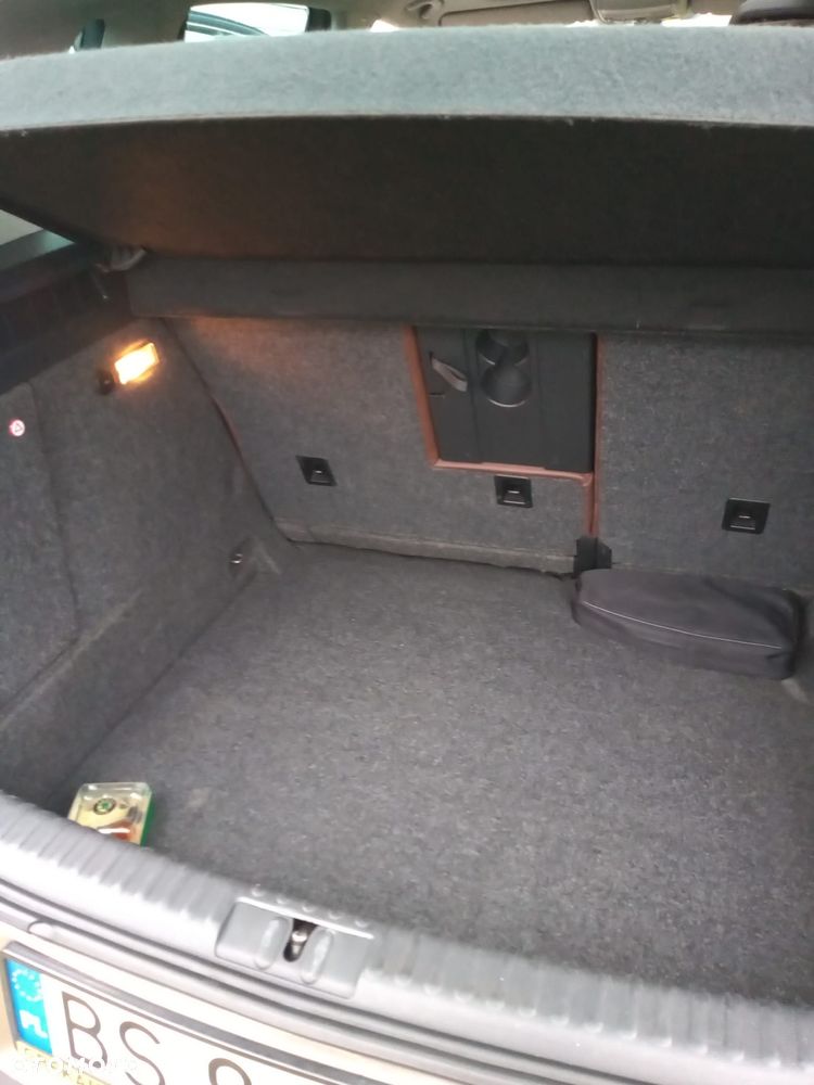 Volkswagen Tiguan 2.0 TDI DPF 4Motion BlueMotion Technology Track & Field - 8