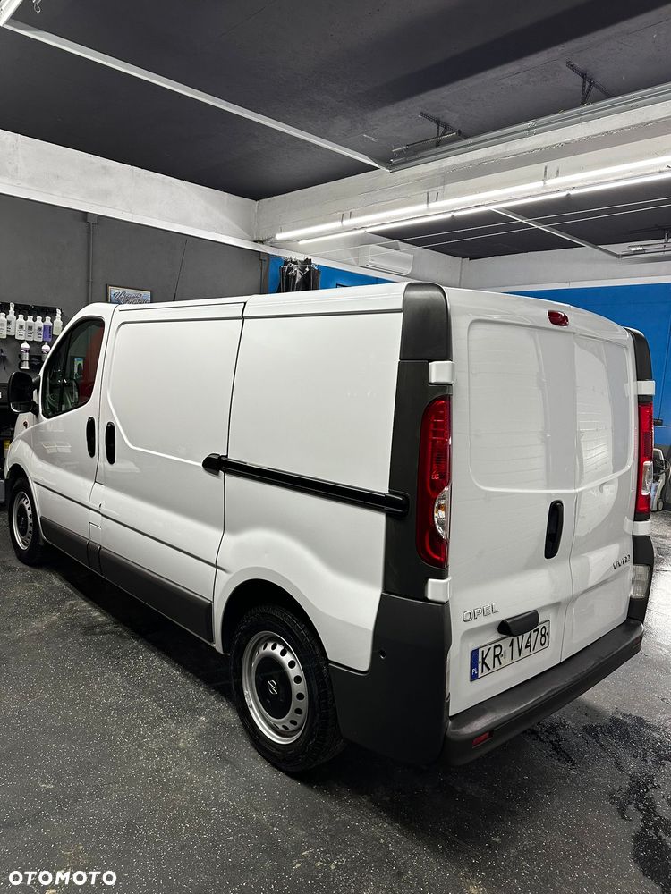 Opel Vivaro - 4