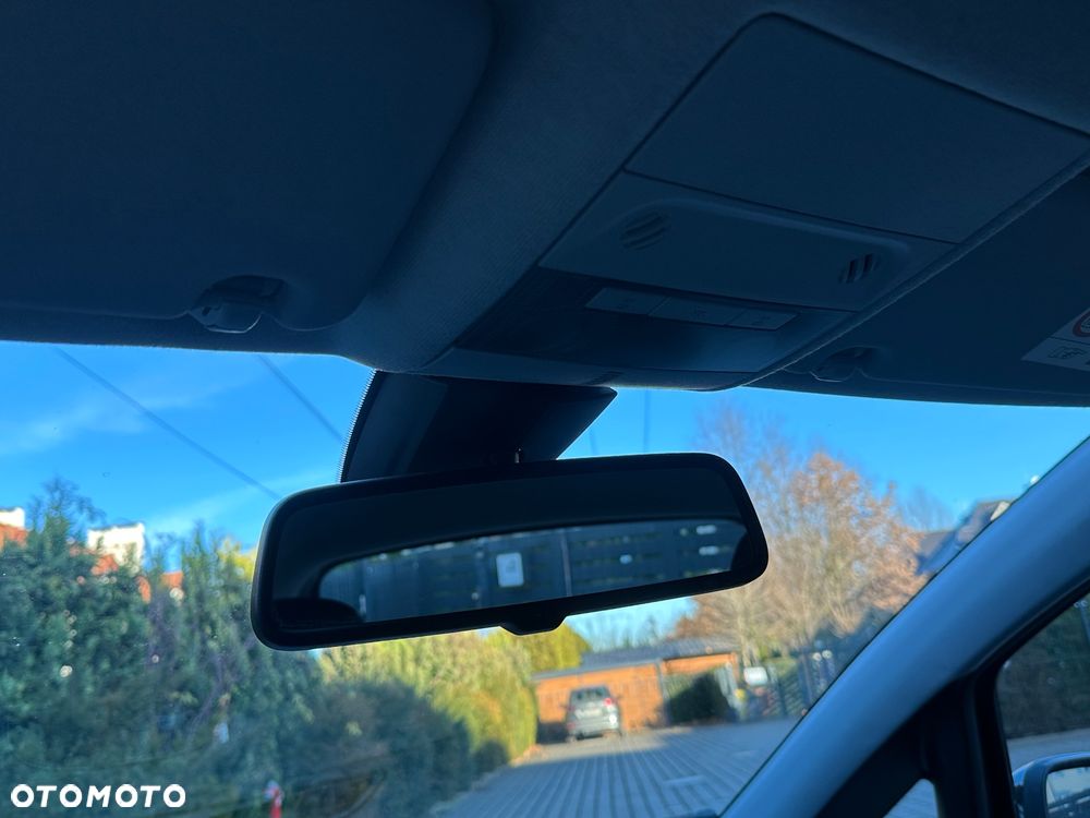 Opel Corsa 1.4 Automatik Innovation - 27