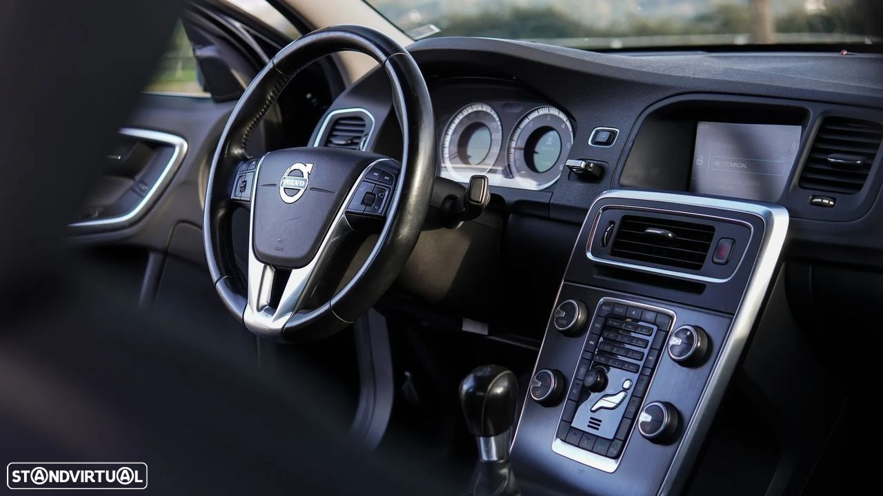 Volvo S60 2.0 D3 Momentum Start/Stop - 30