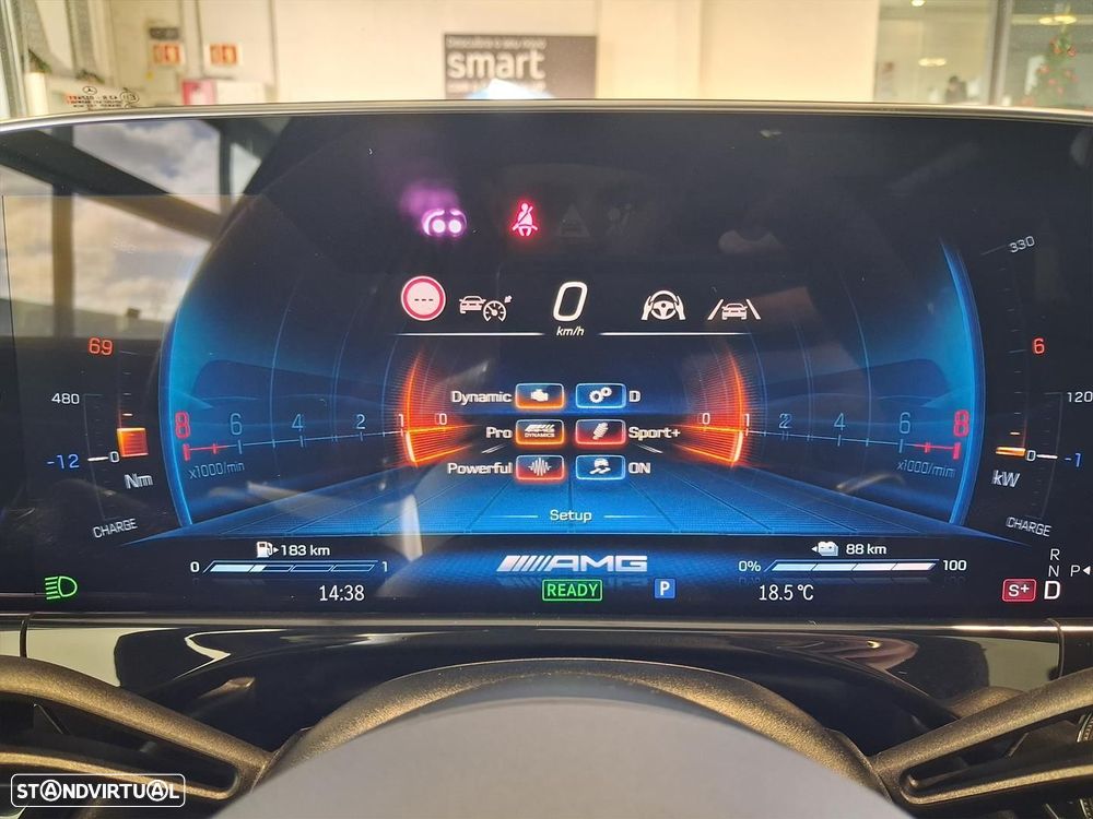 Mercedes-Benz E 53 AMG Hybrid 4Matic+ - 32