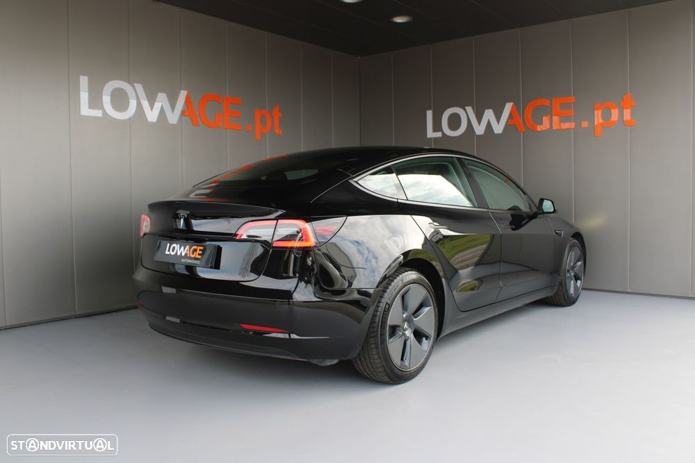Tesla Model 3 - 29