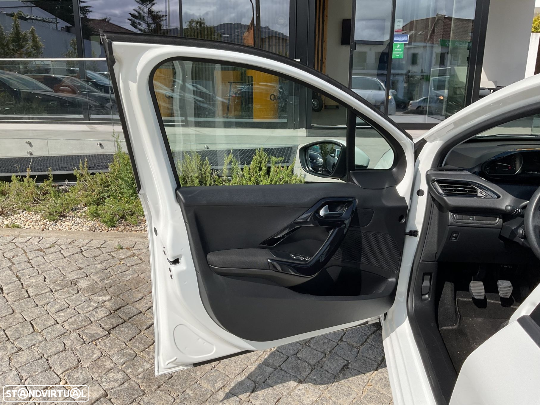 Peugeot 208 1.5 BlueHDi Active - 19