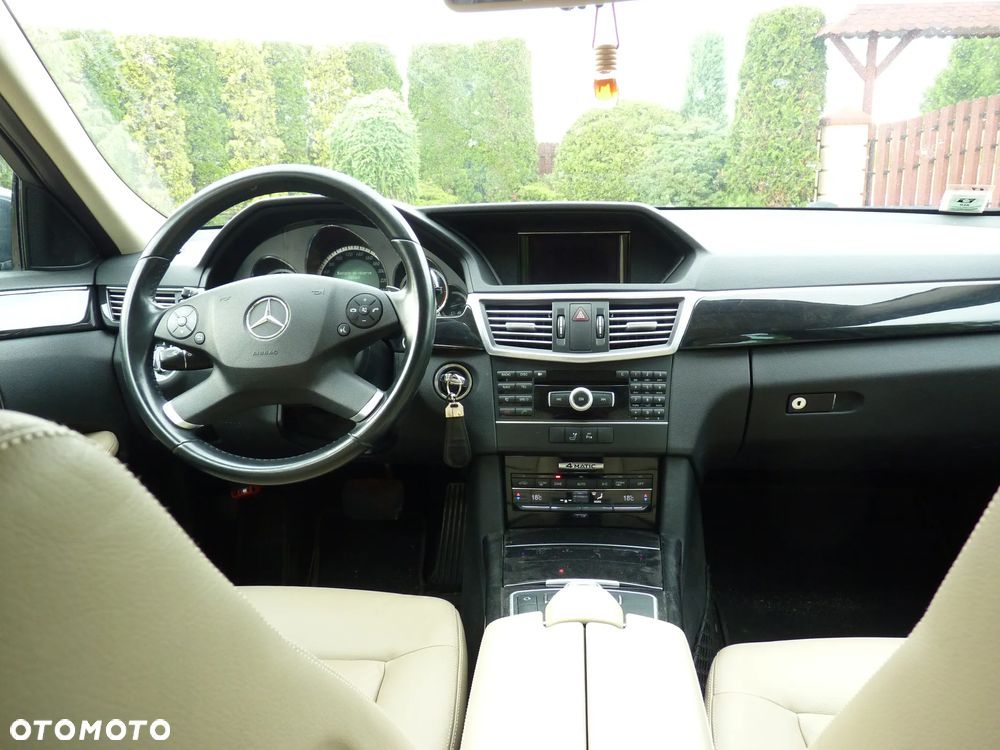 Mercedes-Benz Klasa E 350 CDI BlueEff Avantgarde - 8