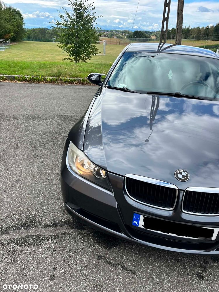 BMW Seria 3 318i - 4
