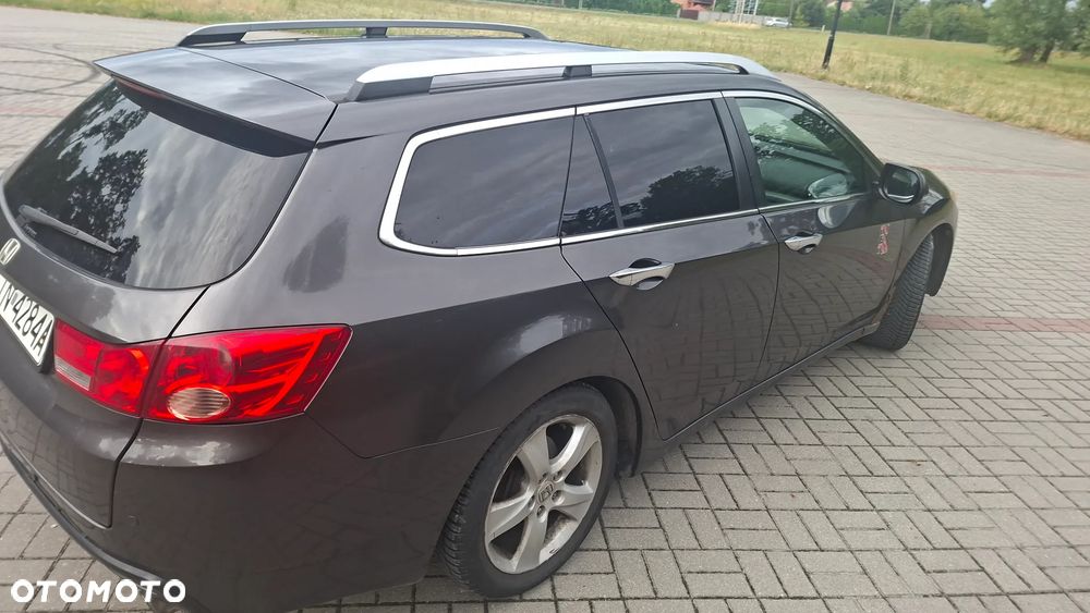 Honda Accord 2.0 Executive - 16