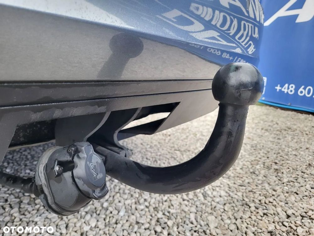Volkswagen Golf Variant 1.9 TDI DPF Trendline BlueMotion - 25