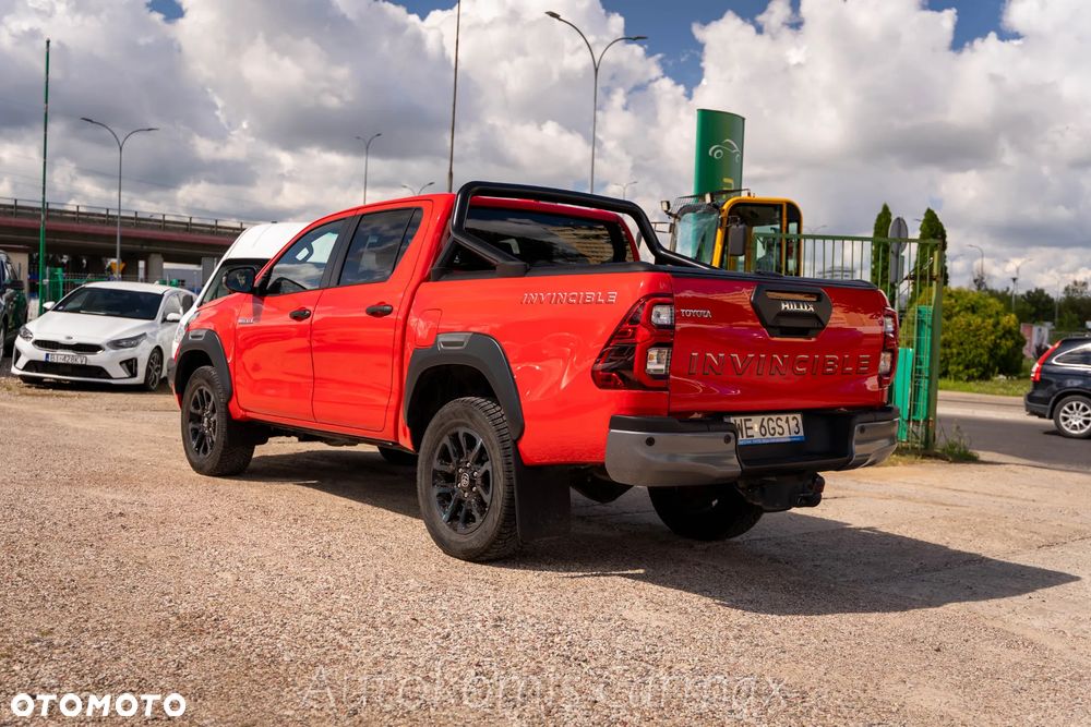 Toyota Hilux 2.8 D-4D mHEV Double Cab Invincible 4x4 - 10