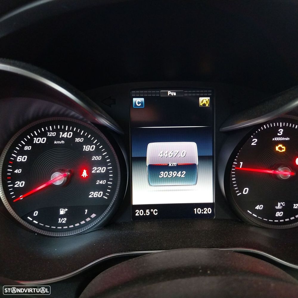 Mercedes-Benz C 200 d AMG Line - 17