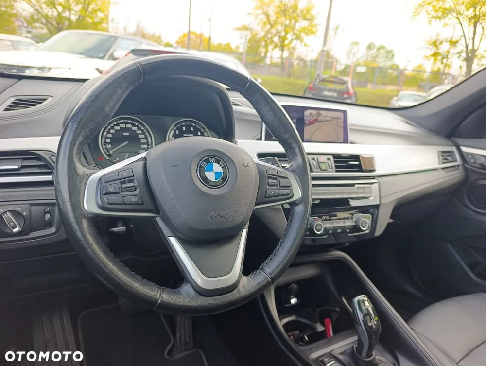 BMW X1 xDrive25i xLine - 9