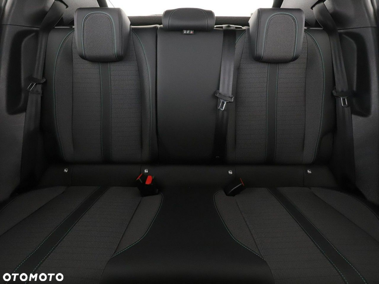 Peugeot 2008 PureTech 100 Allure - 18