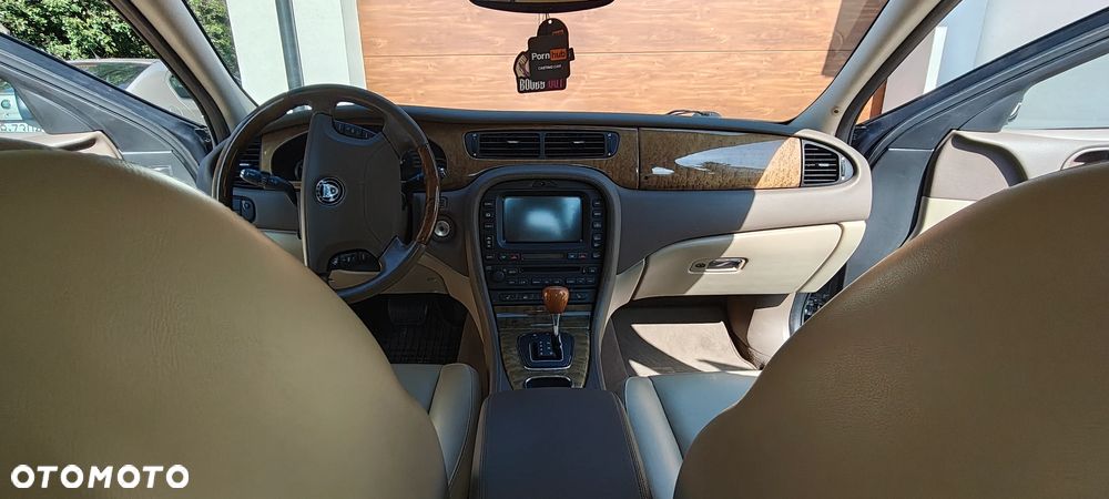 Jaguar S-Type 3.0 V6 Executive - 18