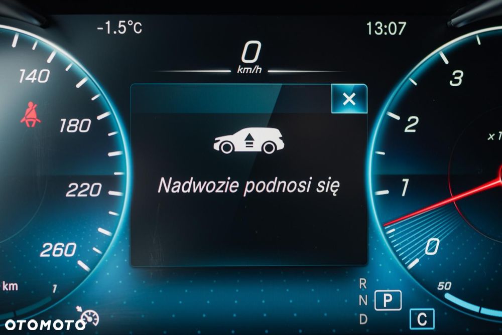 Mercedes-Benz Klasa C 400 4MATIC 9G-TRONIC - 30