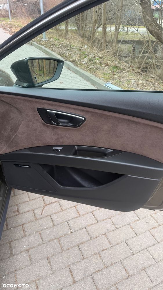 Seat Leon 2.0 TDI DPF Start&Stop DSG XCELLENCE - 29